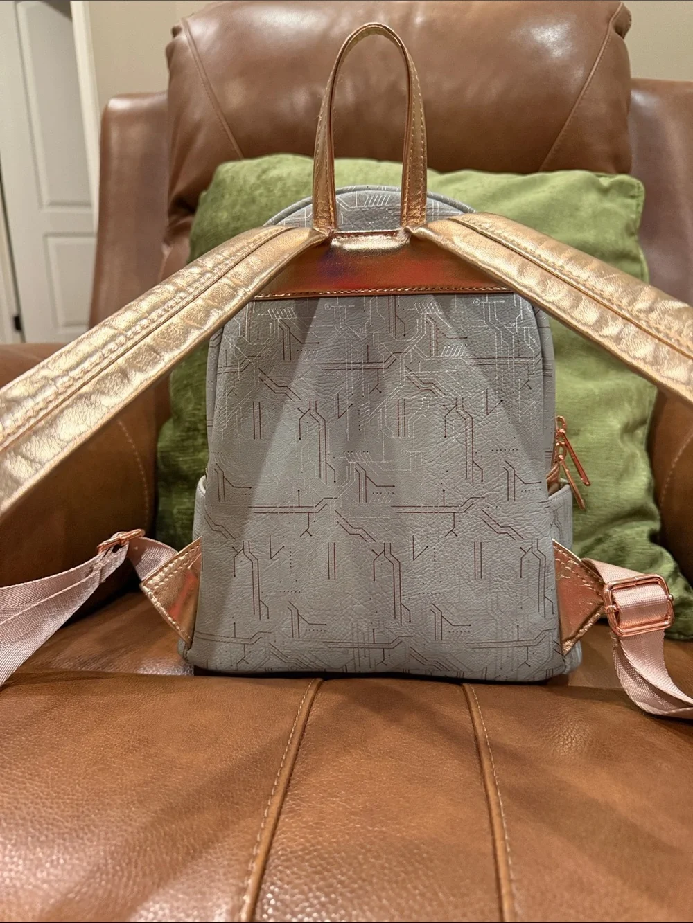 Loungefly stylish mini